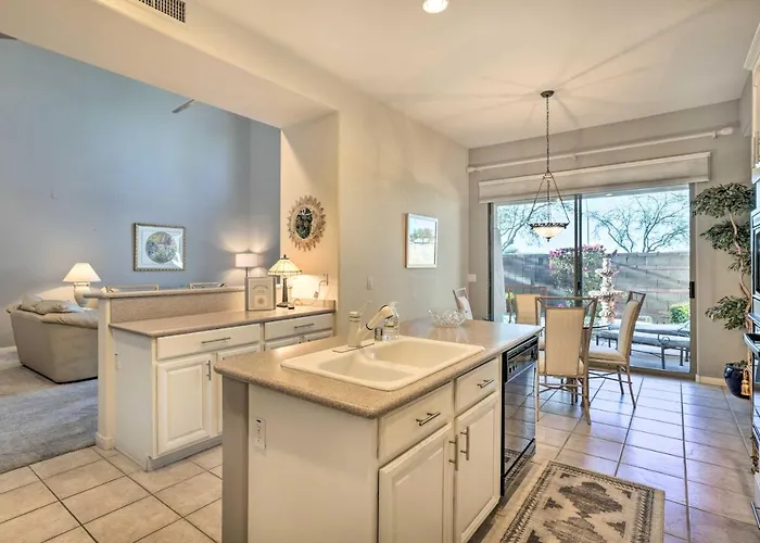 Holiday home Shop & Golf: Family W/ Pool Access
