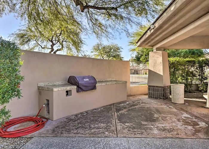 Shop & Golf: Family W/ Pool Access Holiday home *
